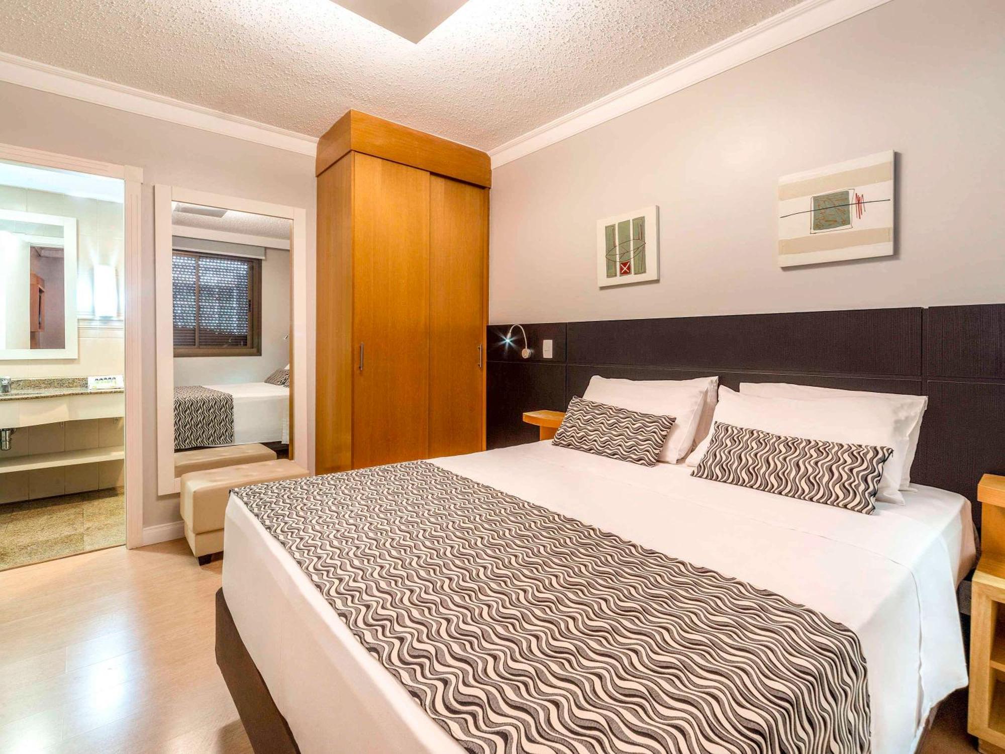 Manhattan Porto Alegre By Mercure Екстериор снимка